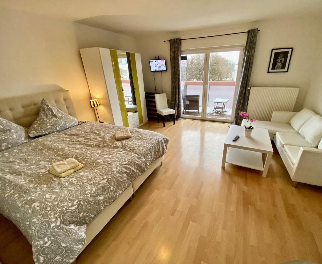 Zentrales Wg-Zimmer 1 Ravensburg, Balkon, Kamin Appartement Buitenkant foto